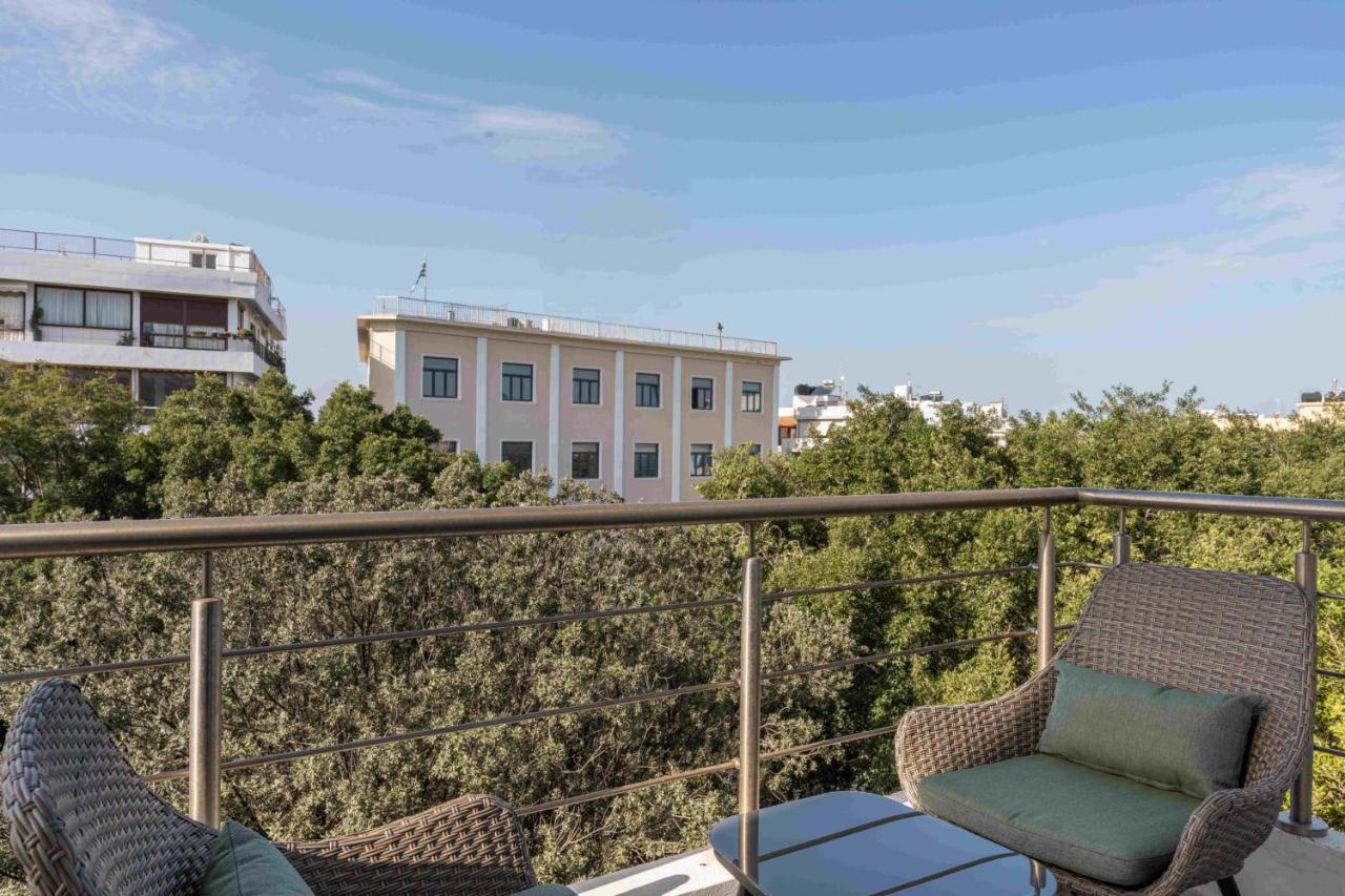 Phaedrus Living: Heraklion City View Flat Esterno foto