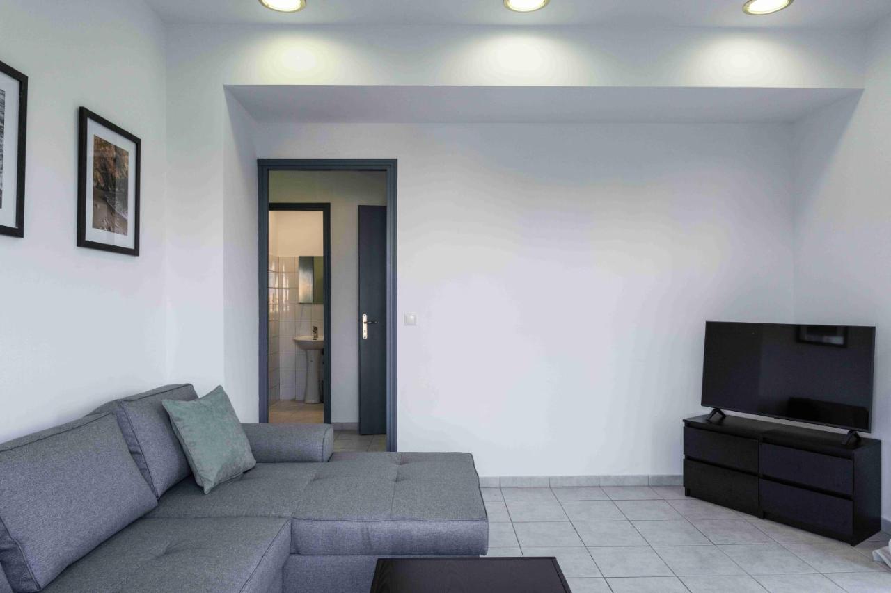 Phaedrus Living: Heraklion City View Flat Esterno foto