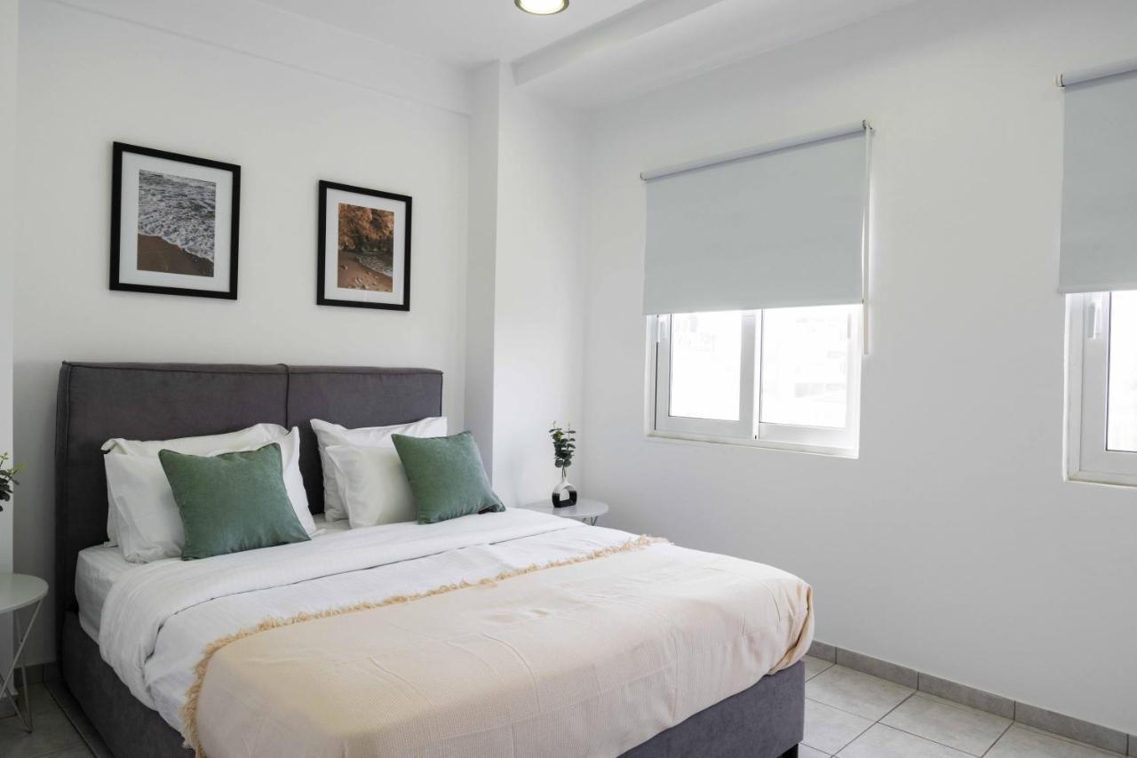 Phaedrus Living: Heraklion City View Flat Esterno foto